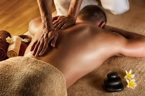 Massage détente à l'huile