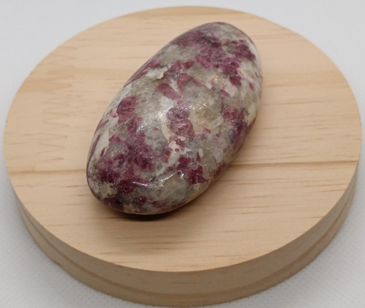 [RUBGL001] Galet Rubelite